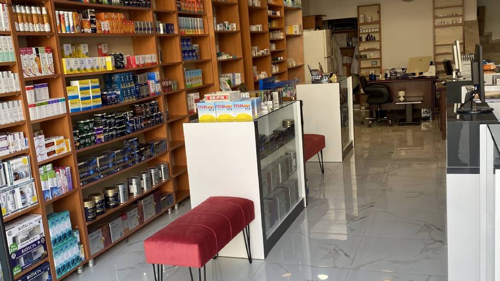 BAŞKENT ECZANESİ Kuşadası (Pharmacy Apteka) Fotoğrafları