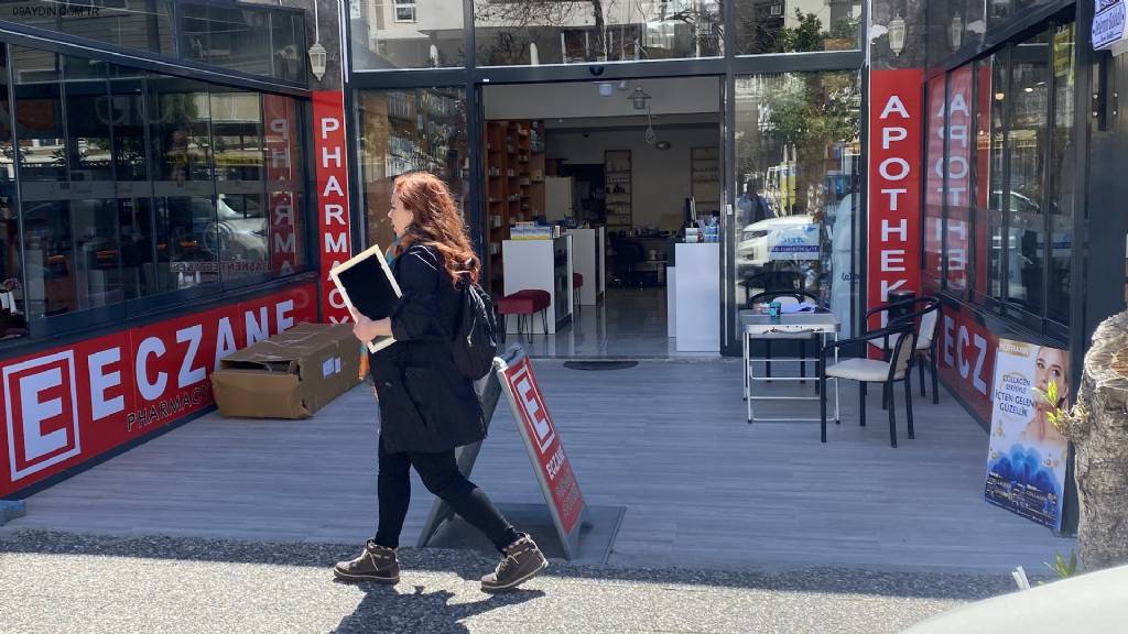 BAŞKENT ECZANESİ Kuşadası (Pharmacy Apteka) Fotoğrafları