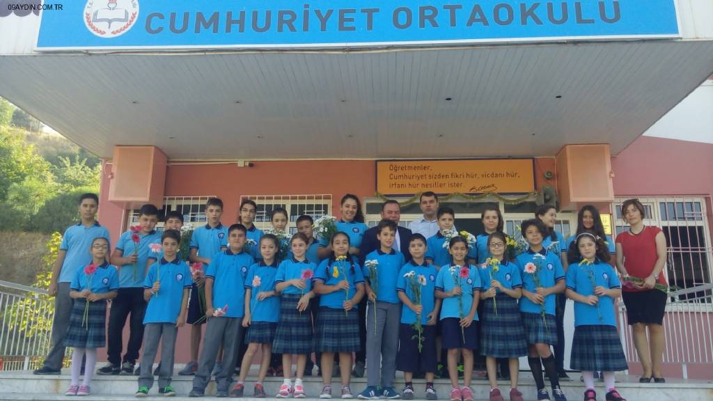 KOÇARLI CUMHURİYET ORTAOKULU Fotoğrafları