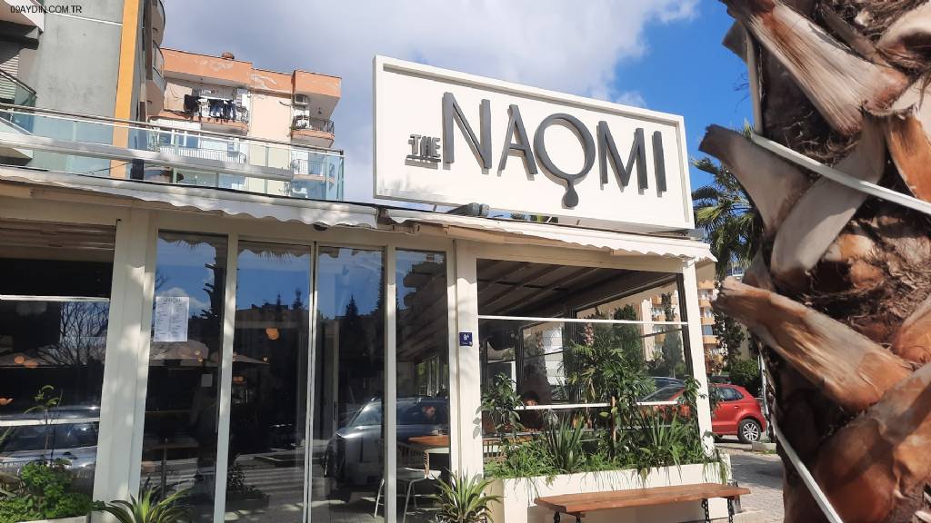 The Naomi Co Fotoğrafları