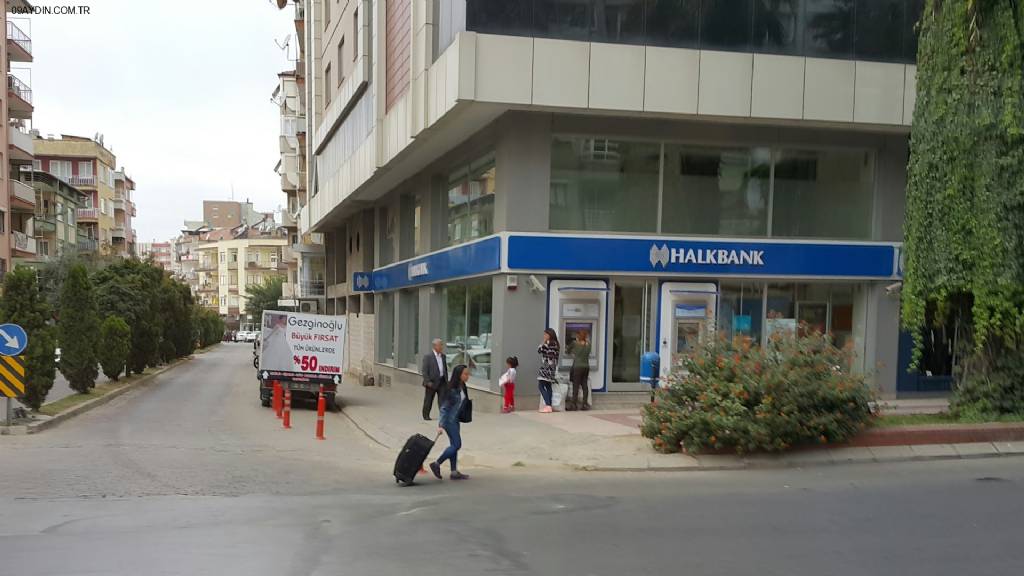 Halkbank Bankamatik Fotoğrafları