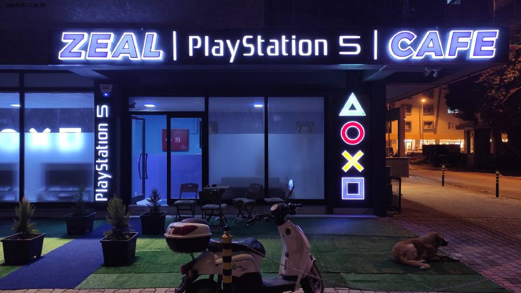 Zeal PlayStation 5 Cafe Fotoğrafları