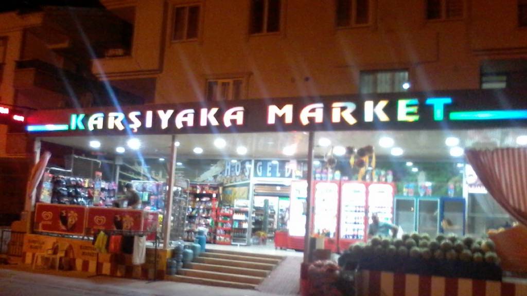 Karşıyaka Market Fotoğrafları