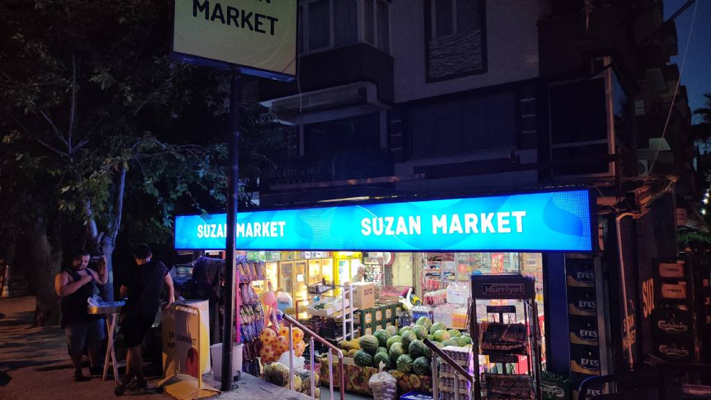 Suzan Market Fotoğrafları