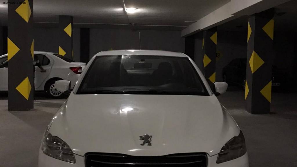 Kusadasi Arac Kiralama / Loca Rent A Car Fotoğrafları