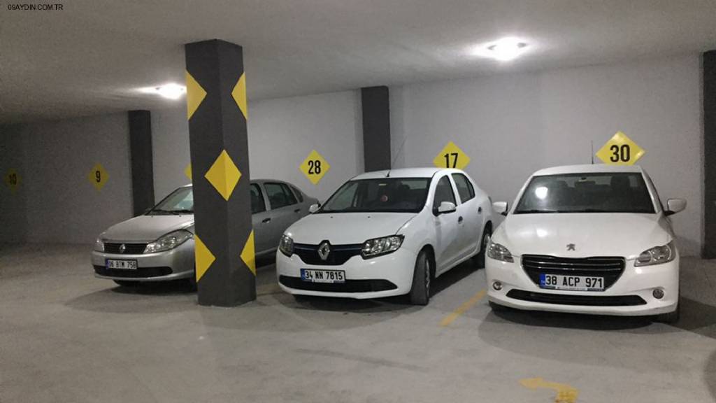 Kusadasi Arac Kiralama / Loca Rent A Car Fotoğrafları