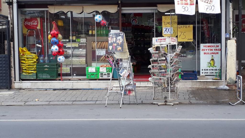 Neferler Market Fotoğrafları