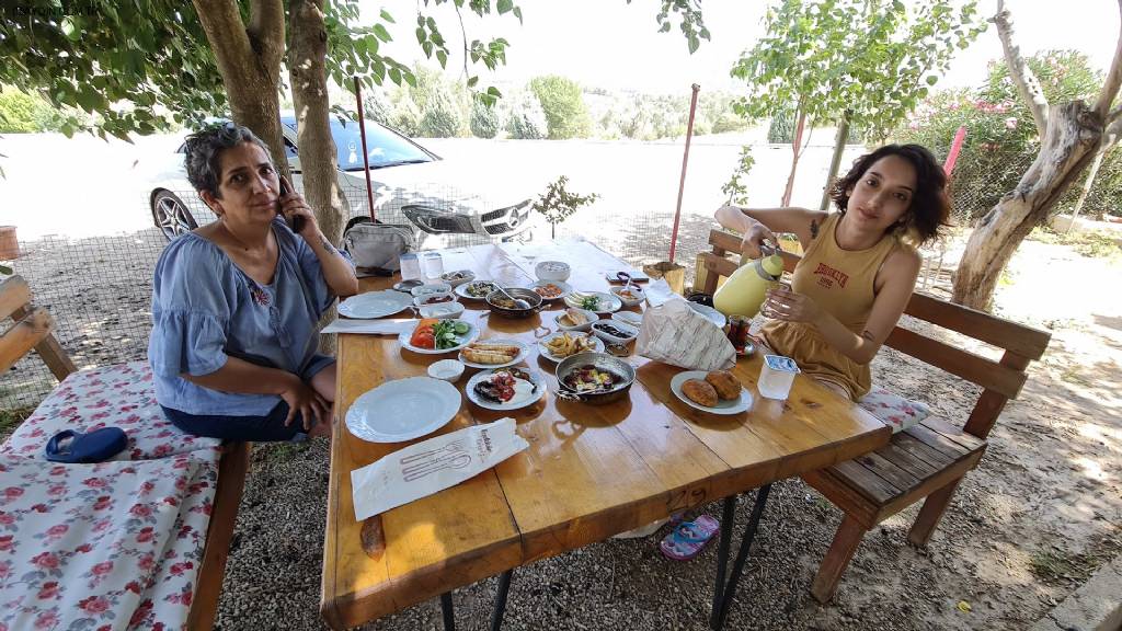 Tarihi Sarıoğlu Lokantası Fotoğrafları