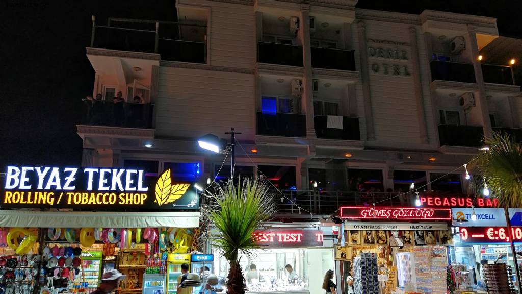 Deniz Otel Fotoğrafları