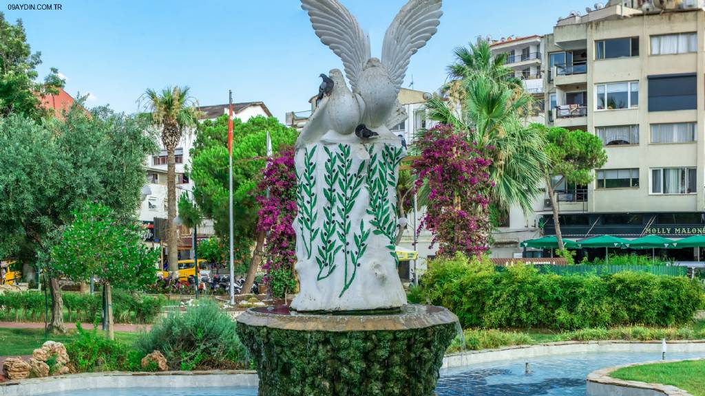 Kuş Adası Belediyesi Güvercinli Park Fotoğrafları