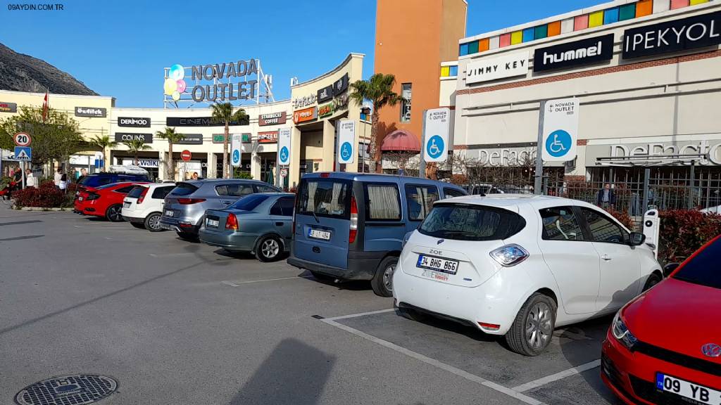 ZES Charging Station Fotoğrafları