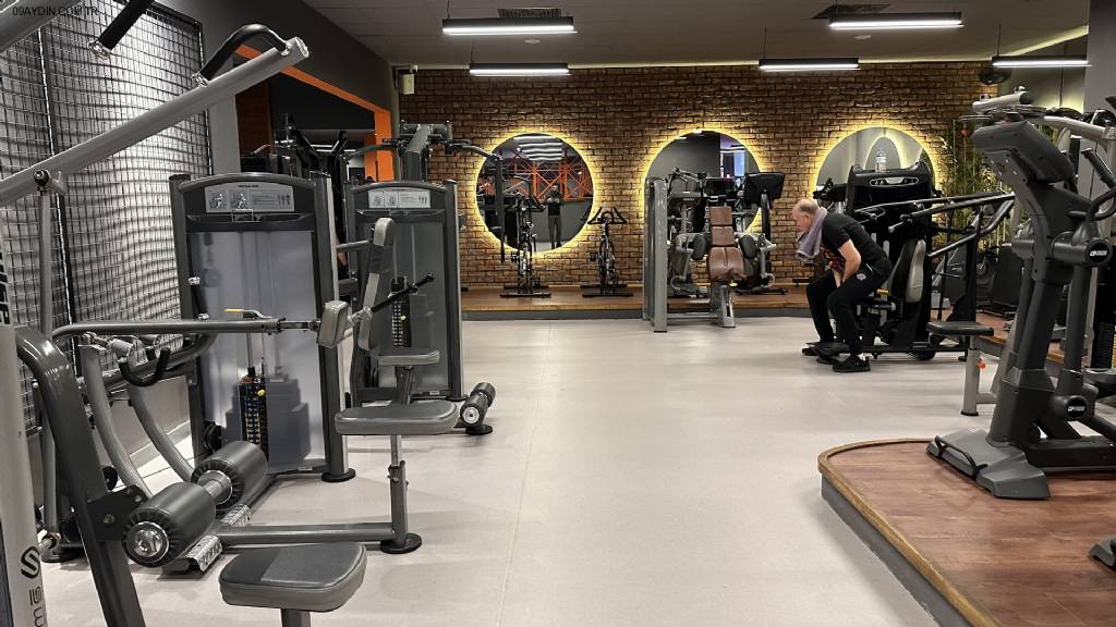 Deep Academia Fitness Center Fotoğrafları