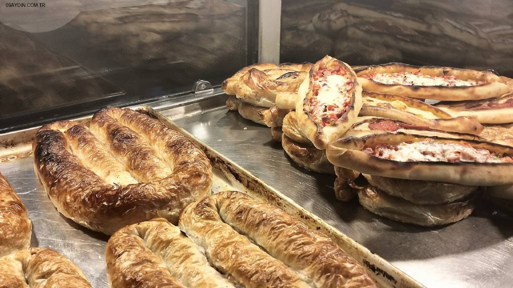 Efeler Sarıyer Börek & Pide Fotoğrafları