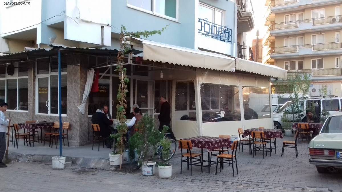 Meydan Kıraathanesi