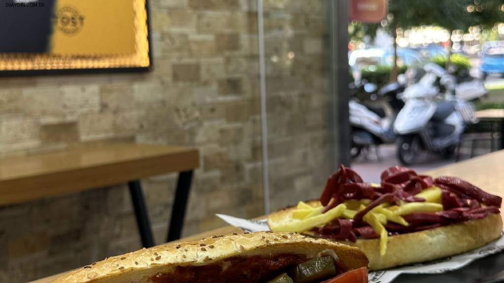 Ayvalık tost dünyası Fotoğrafları